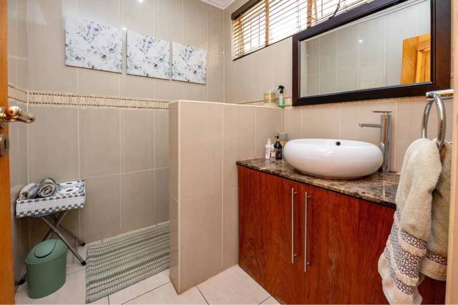 4 Bedroom Property for Sale in Monument Heights Northern Cape